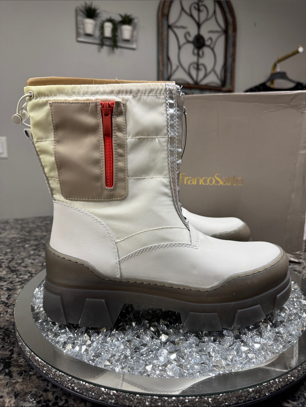 Franco Sarto White, Taupe and Red Lace-Up Chunky Sole winter Ankle Boots NEW 9.5